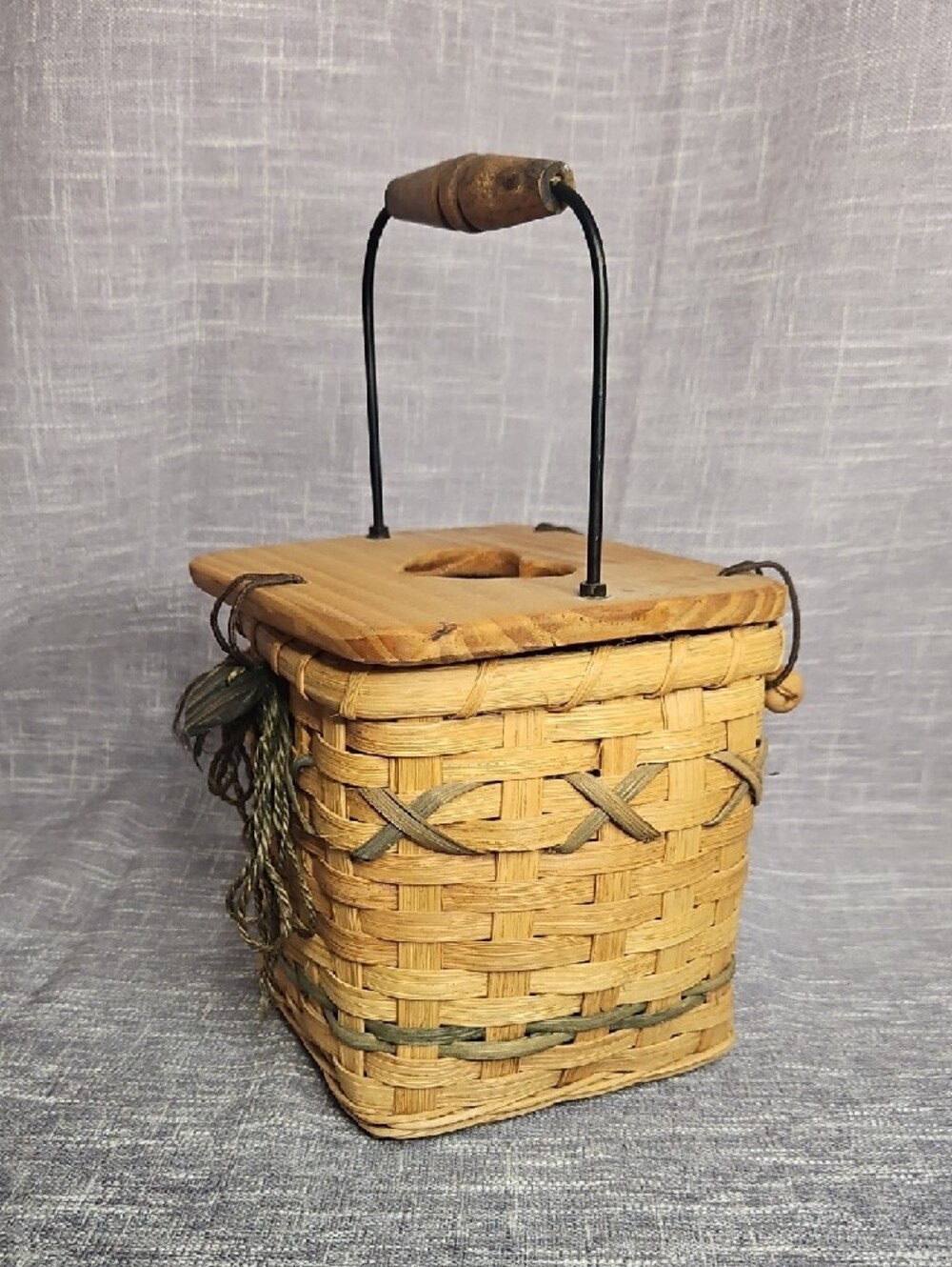 Woven Natural Rattan Tissue Box Holder with Handle - Picture 2 of 10